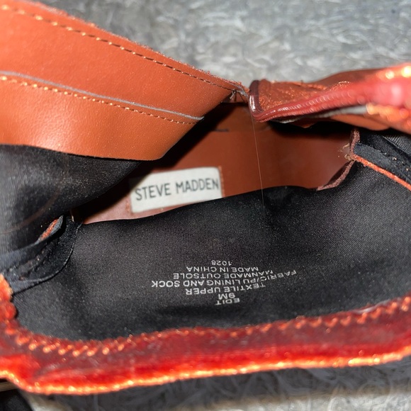 SOLD ELSEWHERE Velvet Steve Madden Ankle Booties - Picture 3 of 5